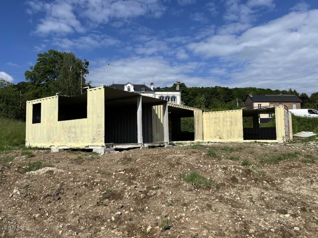 Maison container en « U » de 115m² à Lisieux-Normandie