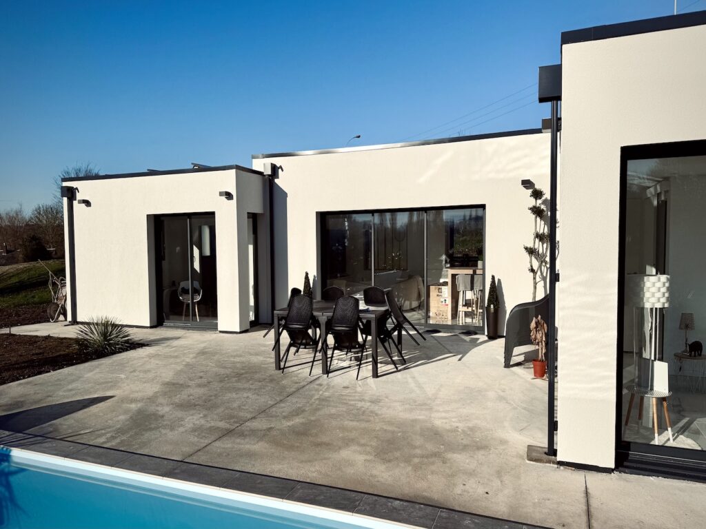 Maison container en « U » de 115m² à Lisieux-Normandie