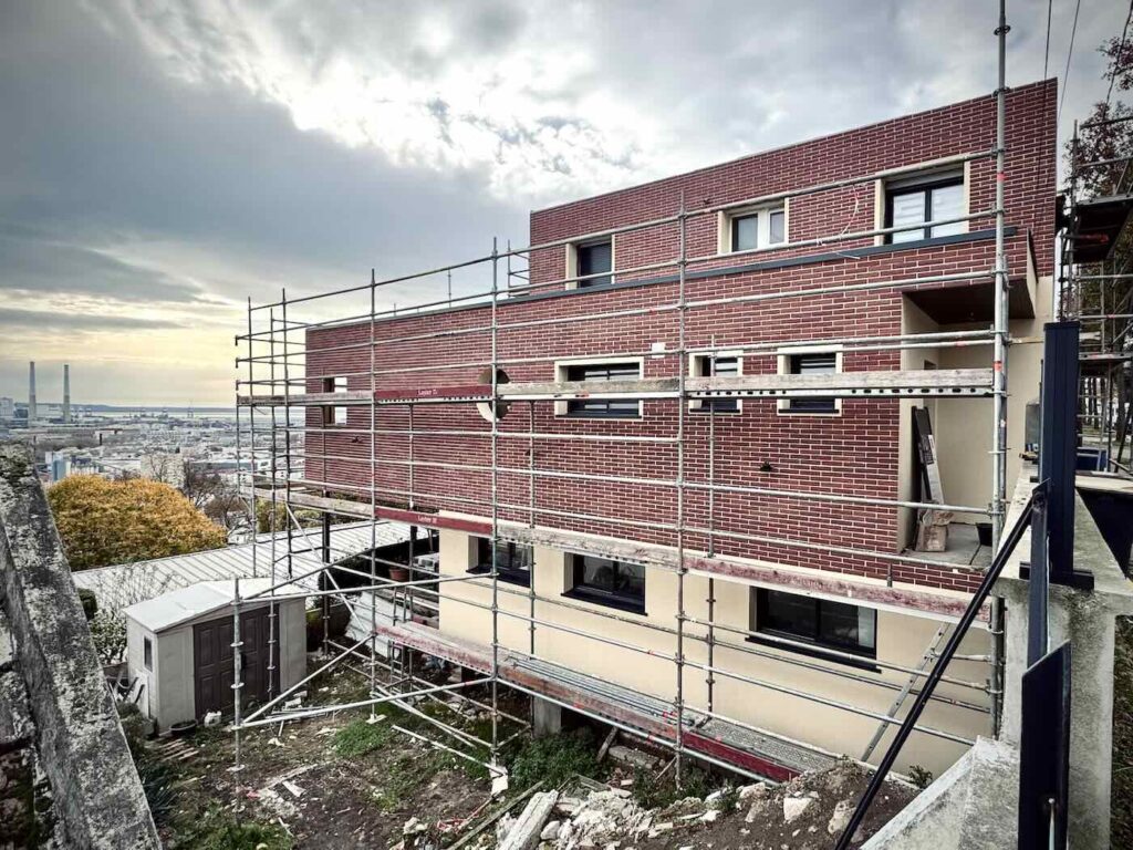 Agrandissement containers de 42 m² au Havre, Normandie