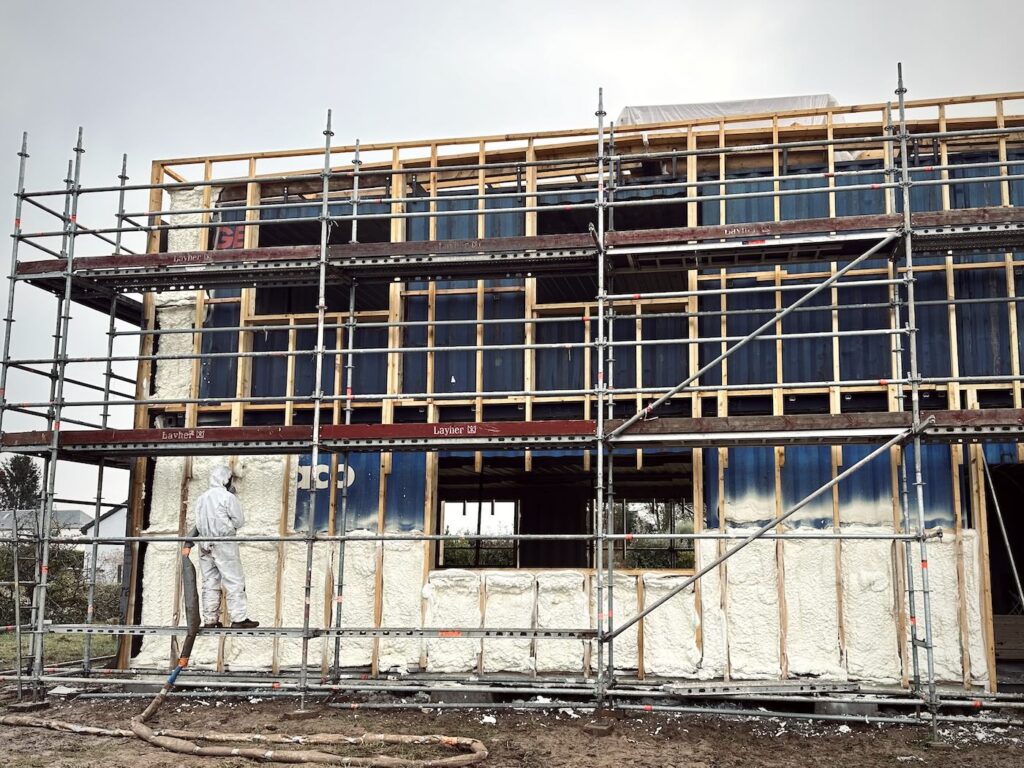 Maison container contemporaine de 168 m² à Beuzeville
