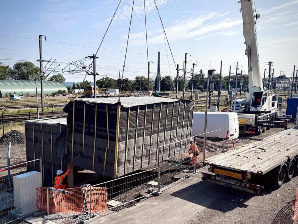 Bâtiments modulaires 145 m² en containers pour la SNCF