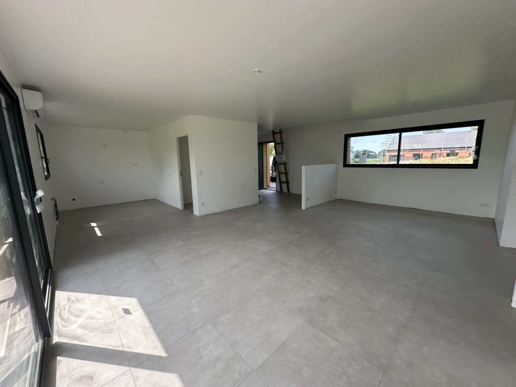 Maison container contemporaine de 168 m² à Beuzeville