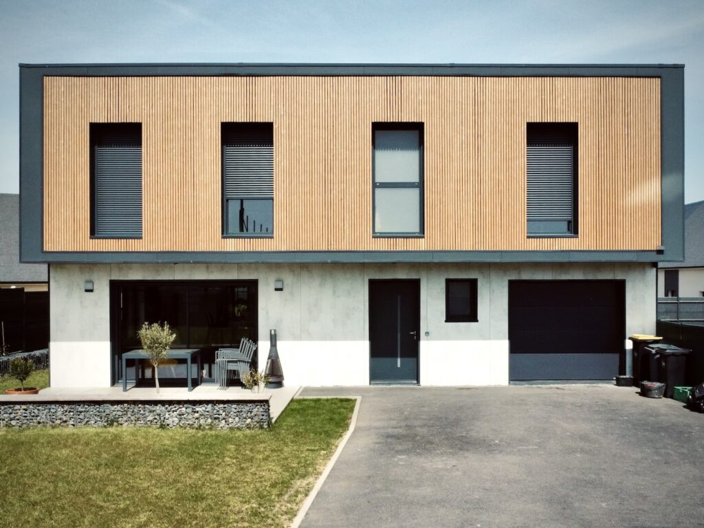 Maison container de 115 m² à Saint-Laurent-de-Brèvedent