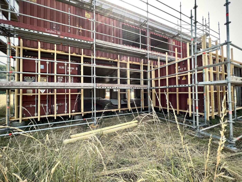 Grande maison container de 380 m² dans l’Eure