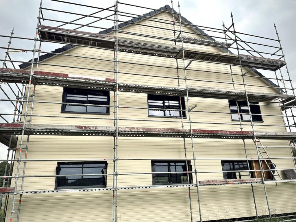 Grande maison container de 380 m² dans l’Eure